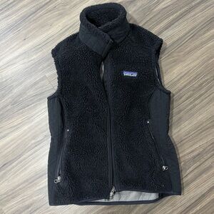 SOLD Patagonia Sherpa zip up vest
